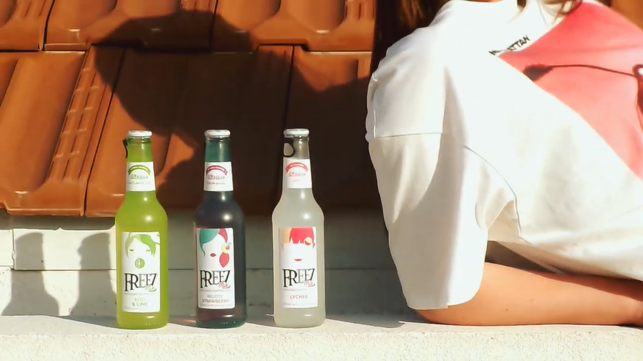Lea Moussa featured in the Freeze commercial